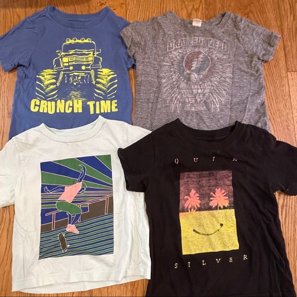 Lot of 4 2T T-shirts - Picture 2 of 6